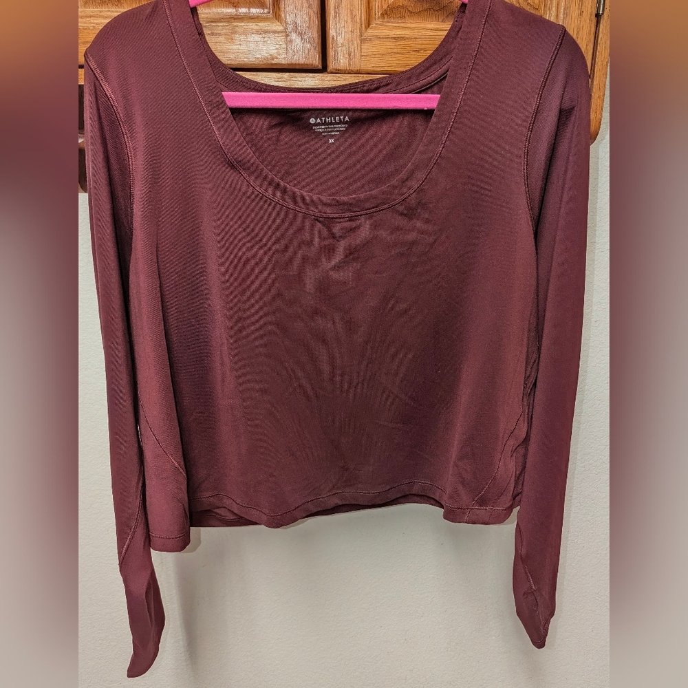 Athleta Women's Plus Size Burgundy Shanti Cropped Long Sleeve Shirt